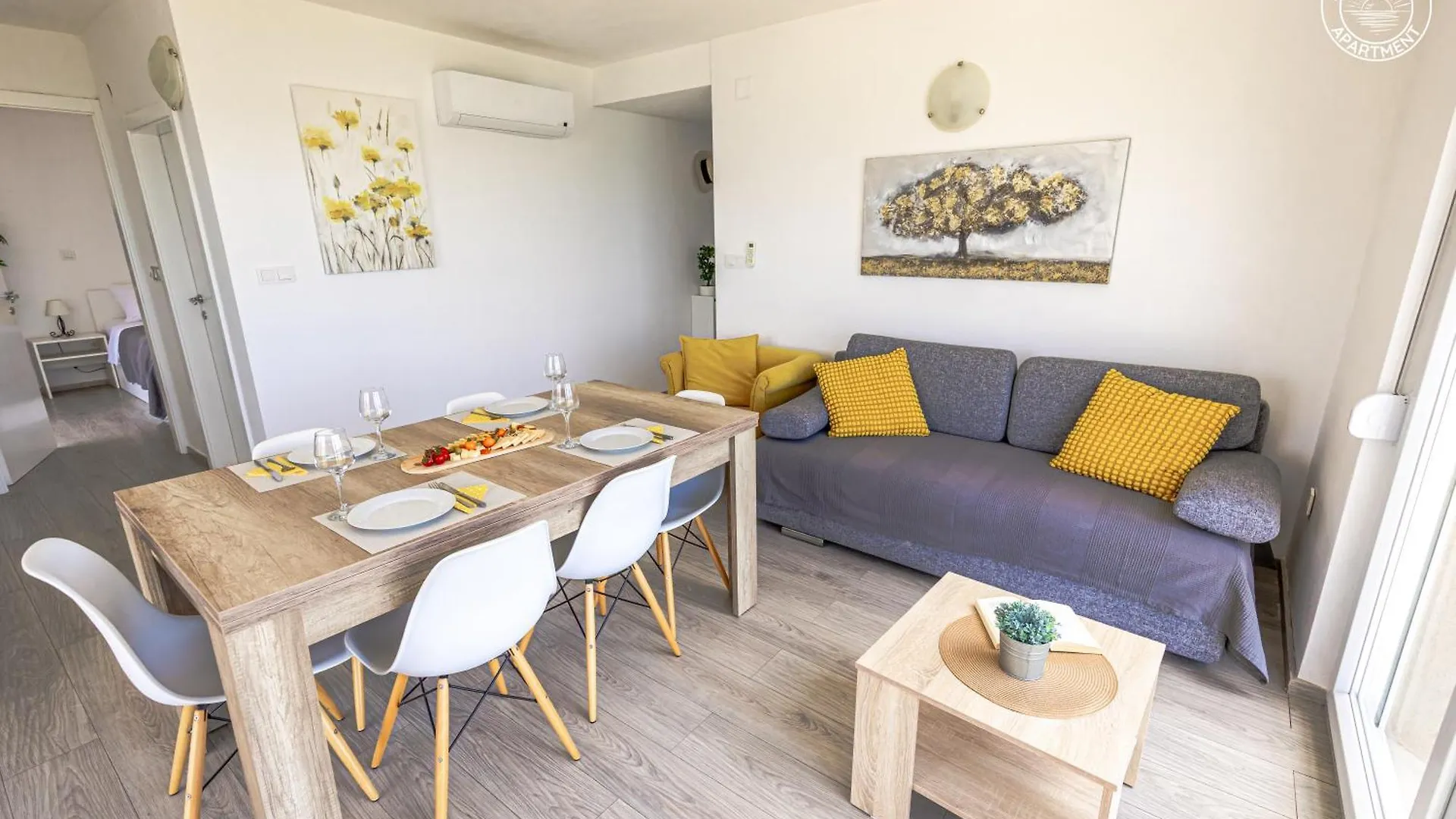 Modern Two Bedroom Apartment With Amazing Sea View And Pool بوفليانا 0*,