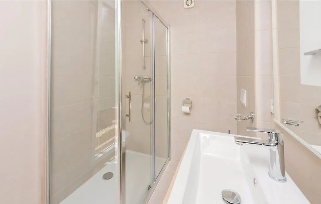 Modern Two Bedroom Apartment With Amazing Sea View And Pool Povljana