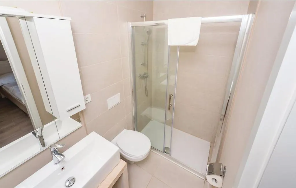 Modern Two Bedroom Apartment With Amazing Sea View And Pool Povljana